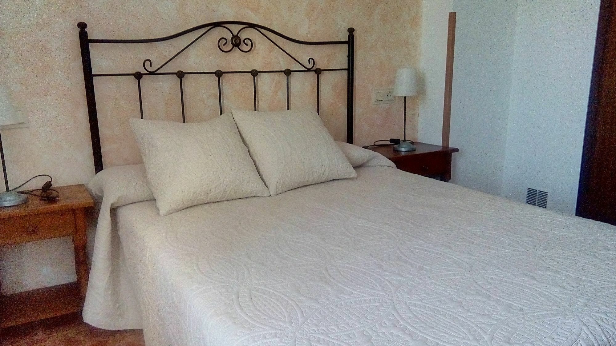 Apartamentos Rurales Ovio Llanes Bagian luar foto
